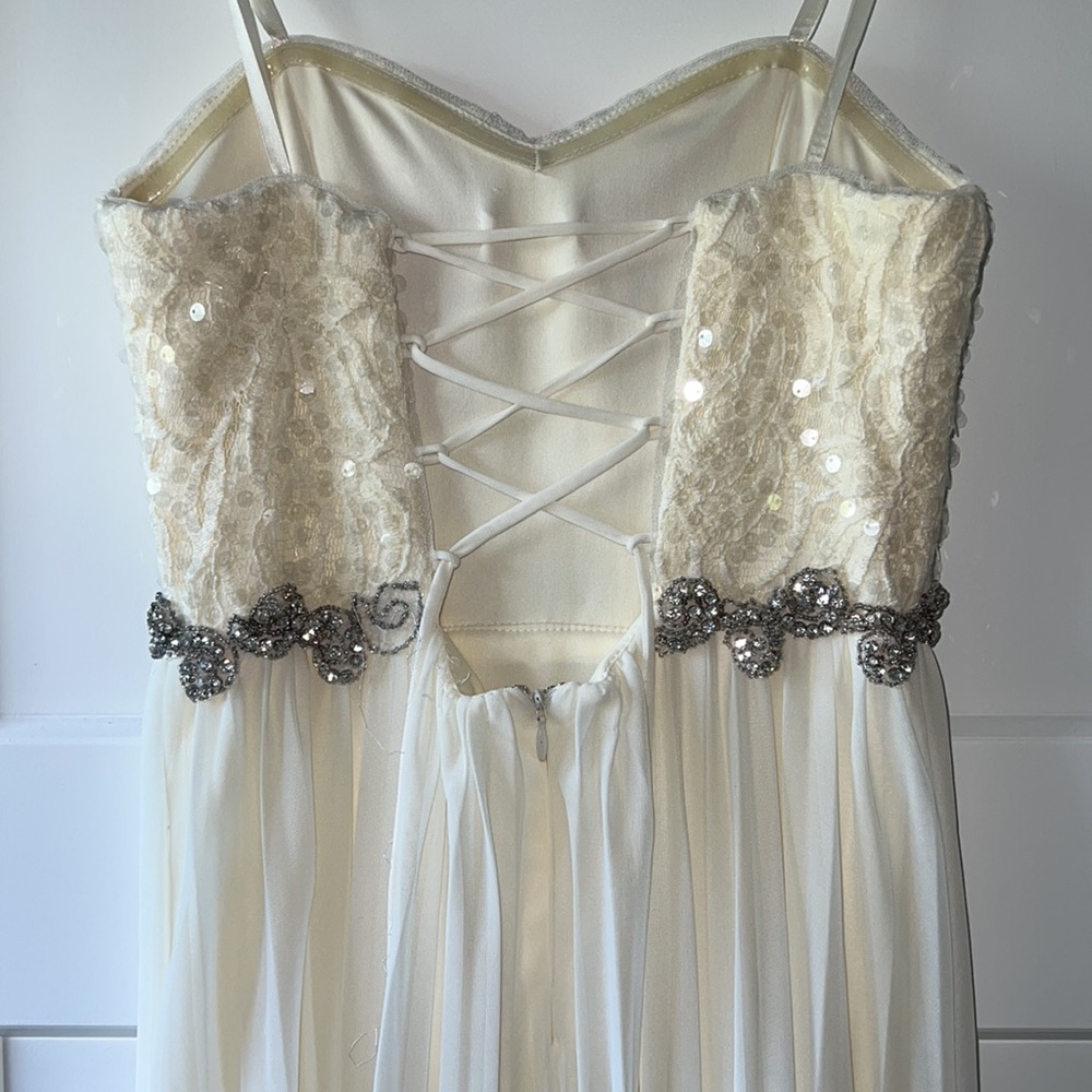 Betsy & Adam | ivory wedding dress or rehearsal dress or event - Picture 4 of 11